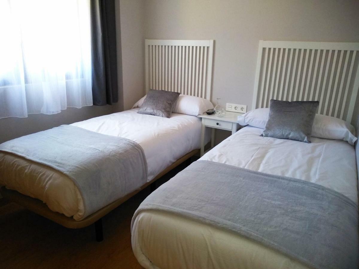 Apartamentos Prestin Onís Buitenkant foto