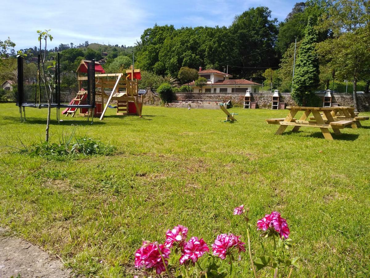 Apartamentos Prestin Onís Buitenkant foto