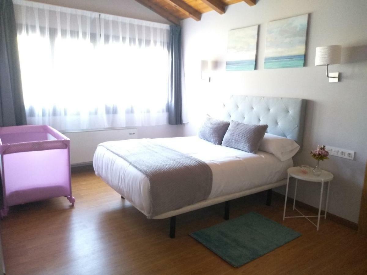 Apartamentos Prestin Onís Buitenkant foto