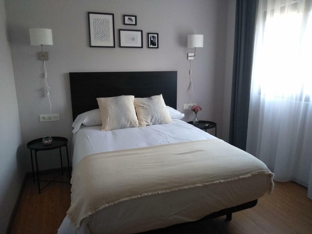Apartamentos Prestin Onís Buitenkant foto