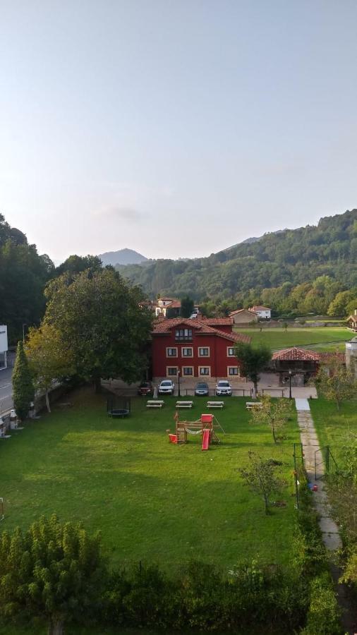 Apartamentos Prestin Onís Buitenkant foto